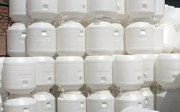 华亭塑料桶耐化学腐蚀性能选择指南